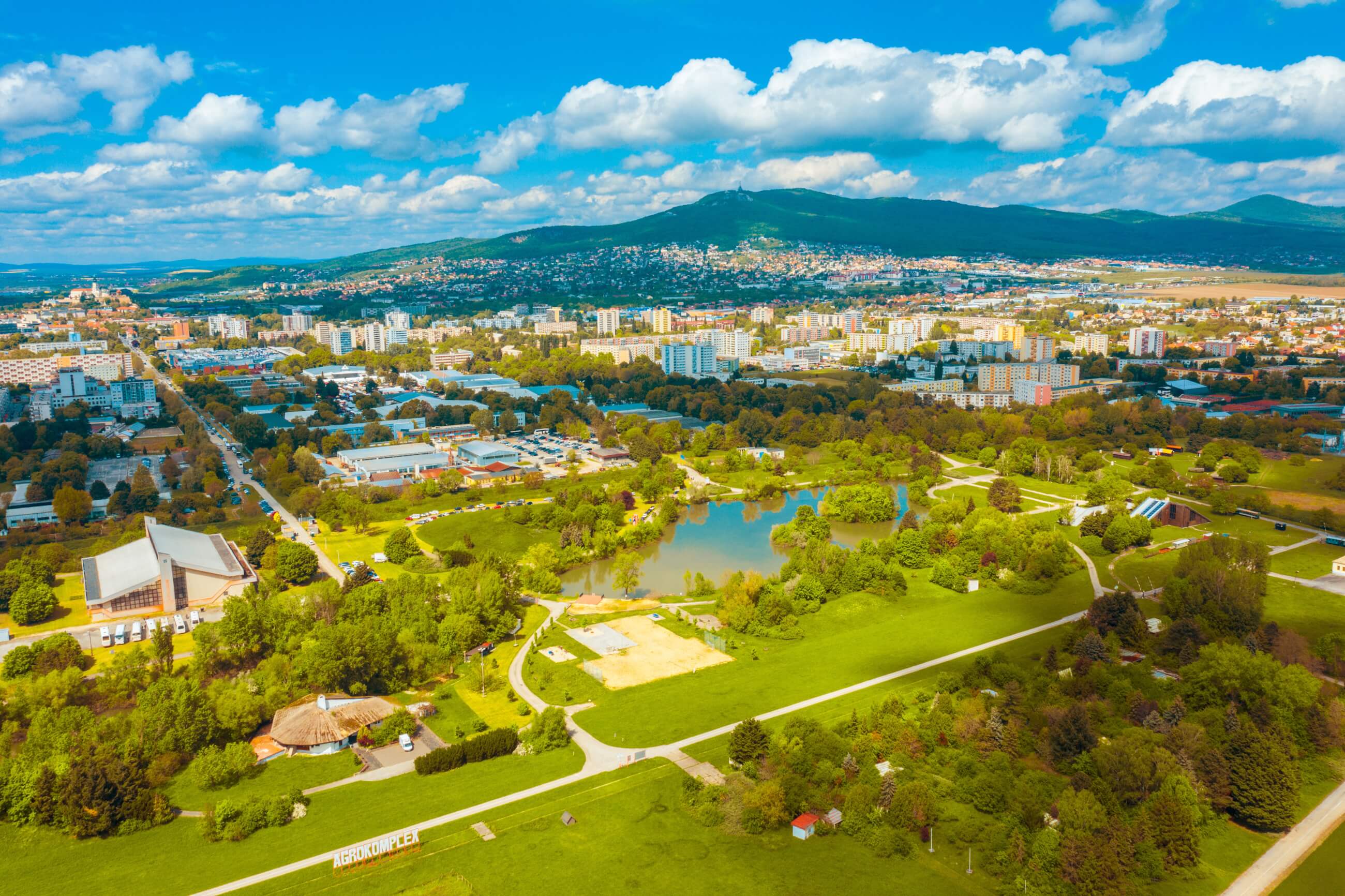 Ilustračná fotografia, výhľad na mesto Nitra